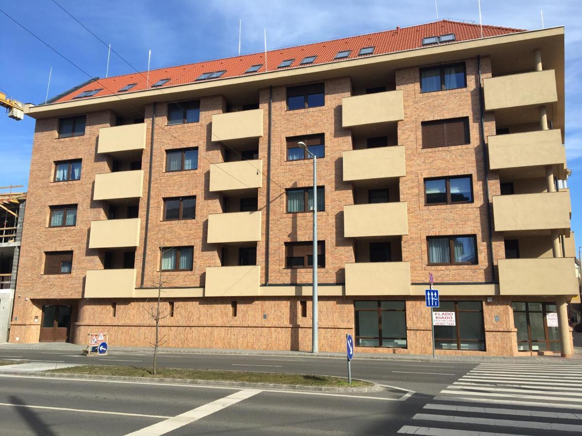 Queen Apartman Debrecen Exterior photo